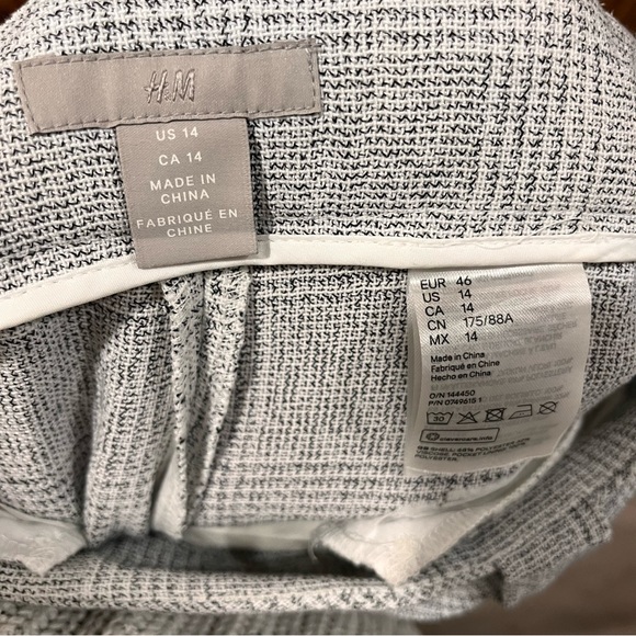H&M Slacks White & Black Plaid - Picture 2 of 2